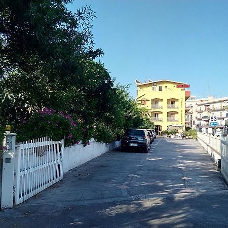 Hotel Eliseo Giardini Naxos Exteriér fotografie