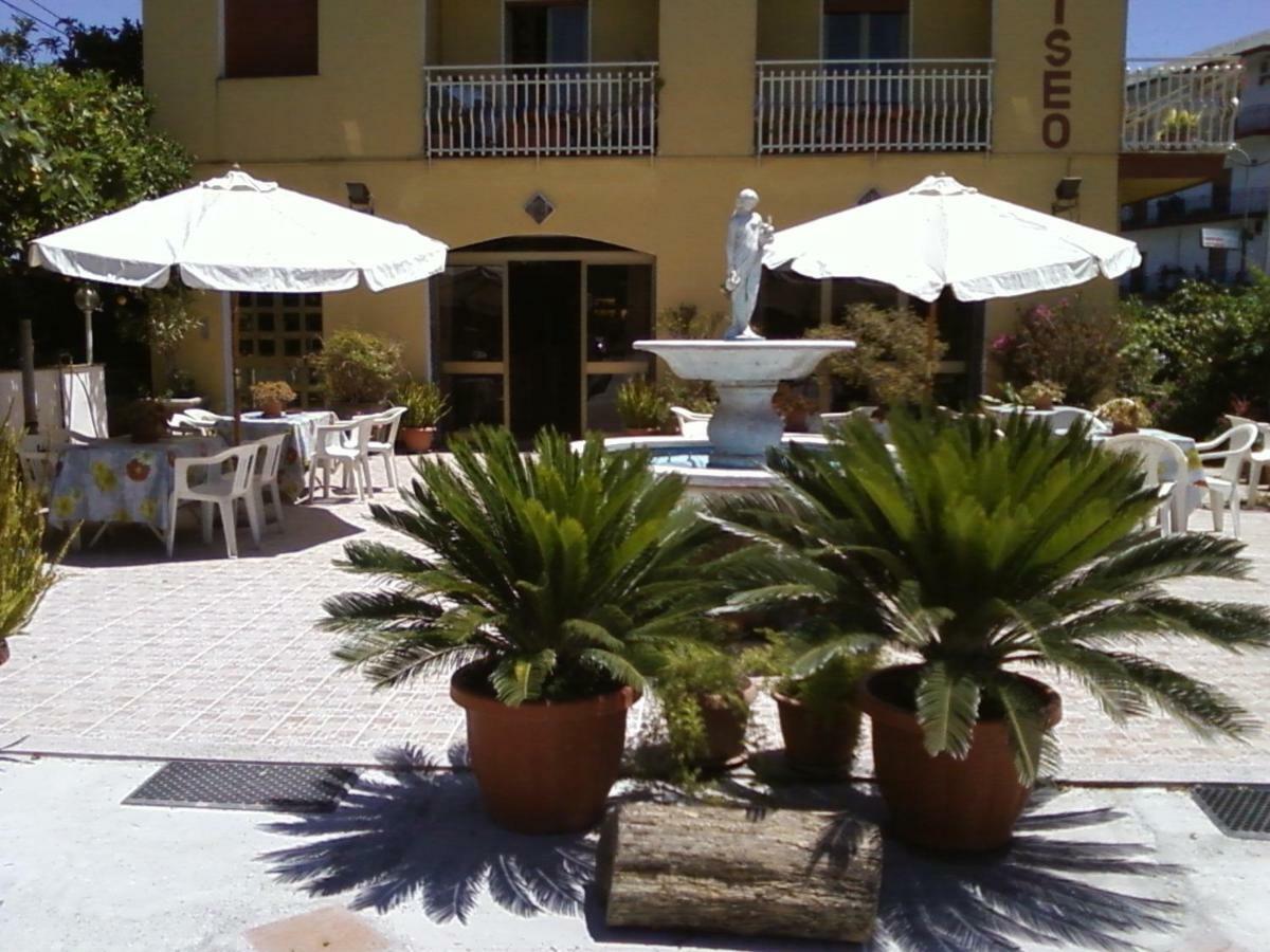 Hotel Eliseo Giardini Naxos Exteriér fotografie